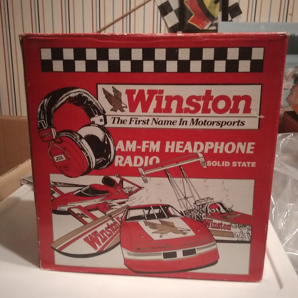 Winston Cup am/FM headphone radio